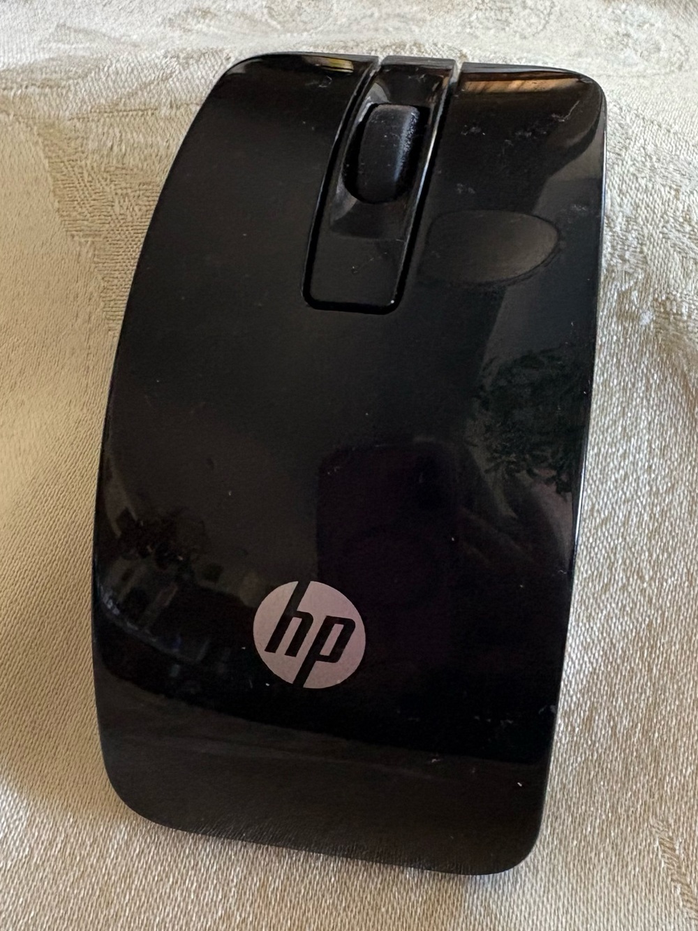HP wireless optical mouse  HP SM2061 -No USB
